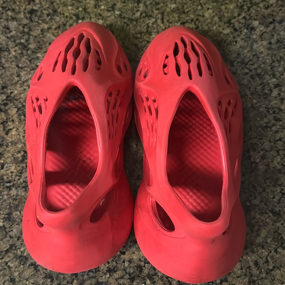 Yezzy Foam runners